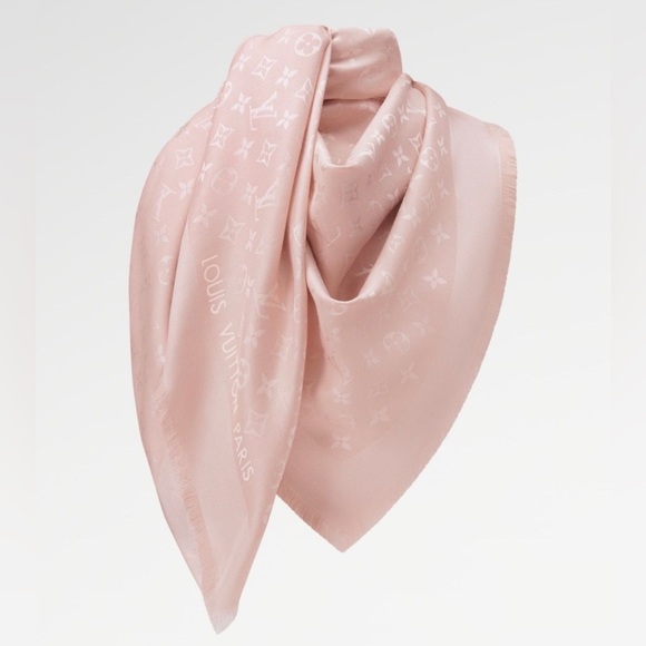 Louis Vuitton Monogram Classic Shawl | Powder Pink -BRAND NEW! Retail $640! - Picture 1 of 2